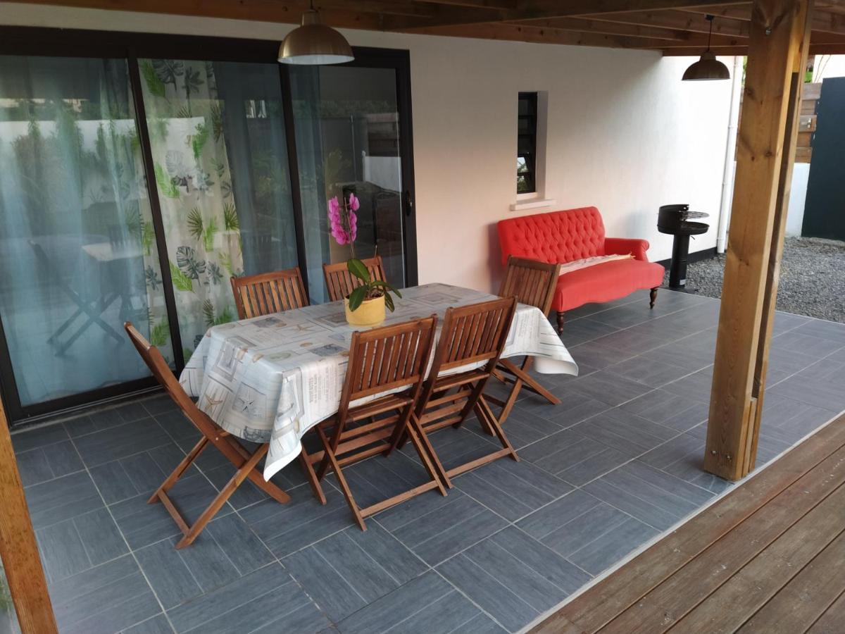 jolie maison st pierre , JACUZZI, jardin, Saint Pierre Extérieur photo