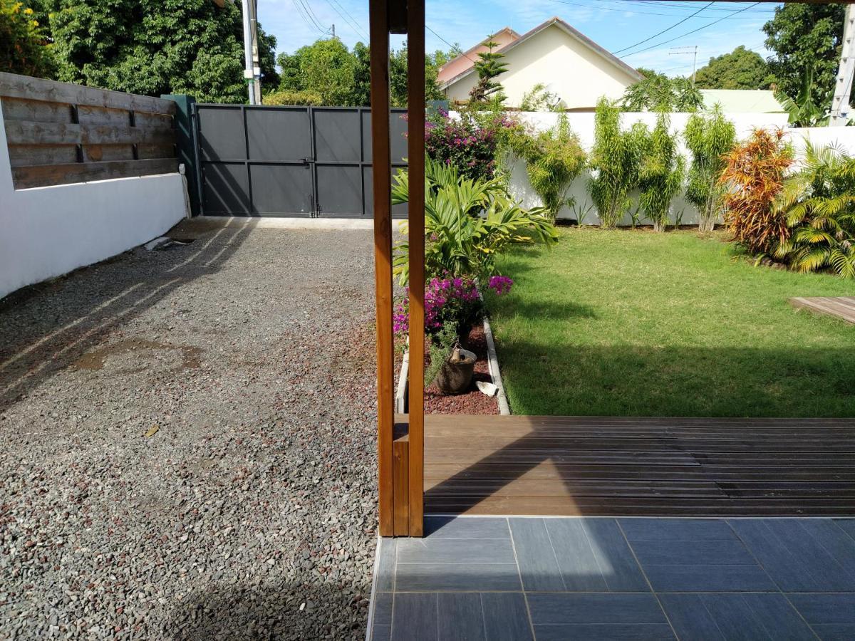 jolie maison st pierre , JACUZZI, jardin, Saint Pierre Extérieur photo