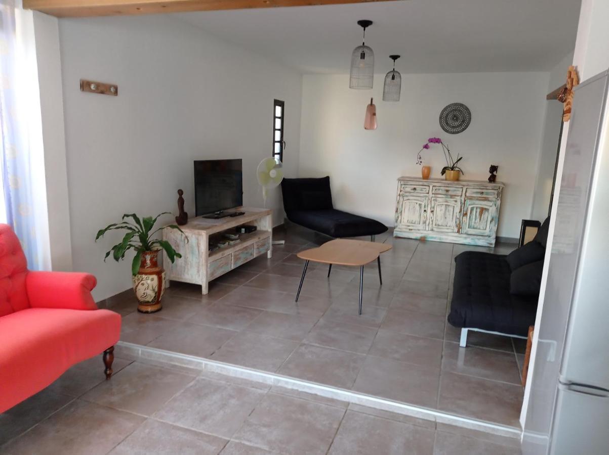 jolie maison st pierre , JACUZZI, jardin, Saint Pierre Extérieur photo